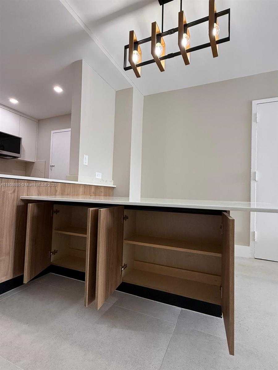Small Image of 6801 INDIAN CREEK DR #207, Miami Beach Number 18