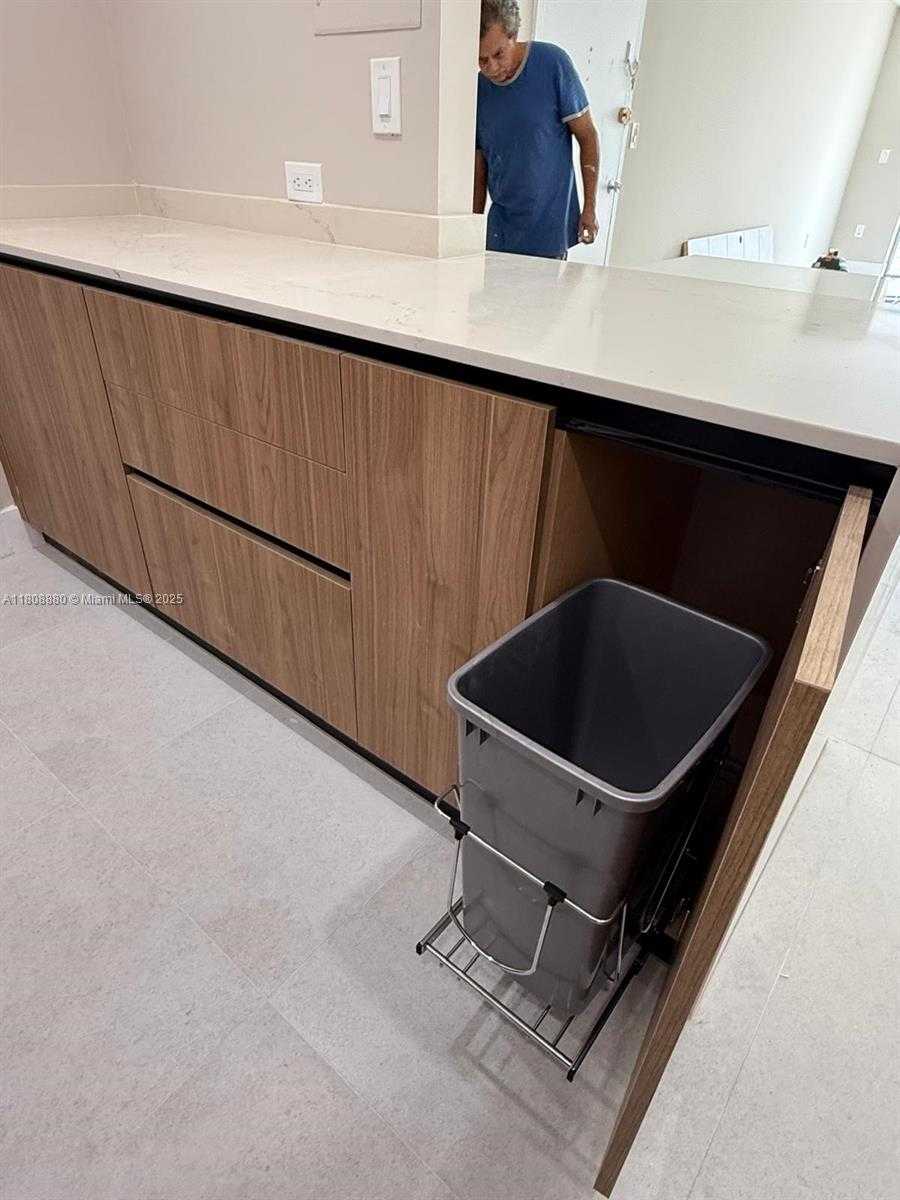 Small Image of 6801 INDIAN CREEK DR #207, Miami Beach Number 21