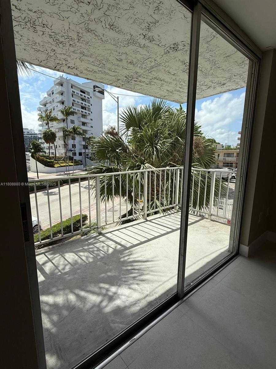 Small Image of 6801 INDIAN CREEK DR #207, Miami Beach Number 25
