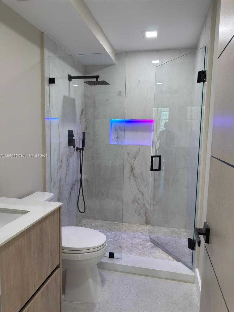 Small Image of 6801 INDIAN CREEK DR #207, Miami Beach Number 34