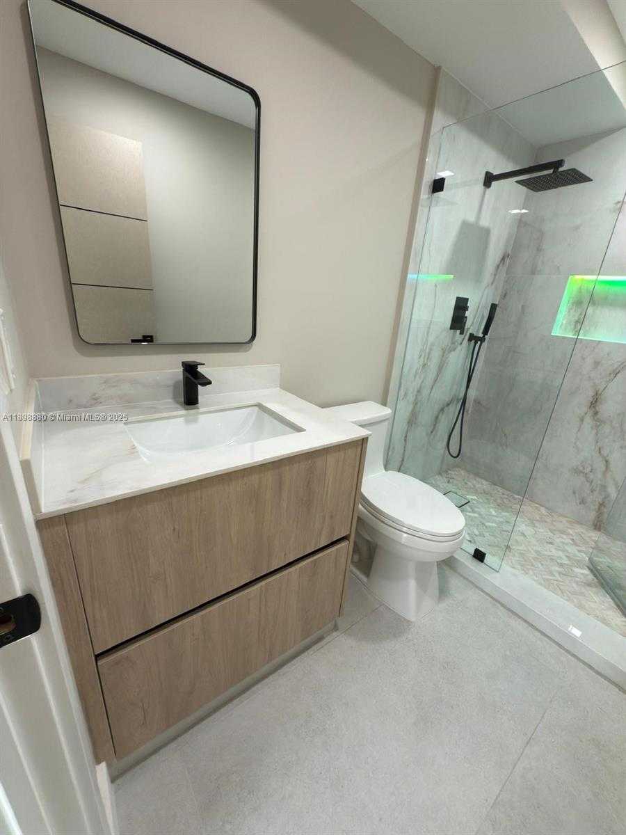 Small Image of 6801 INDIAN CREEK DR #207, Miami Beach Number 35