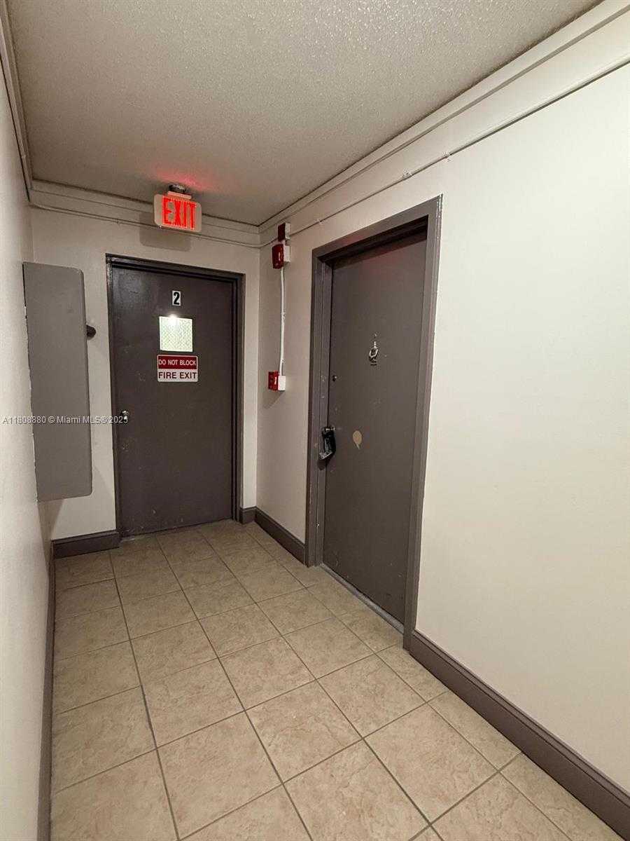 Small Image of 6801 INDIAN CREEK DR #207, Miami Beach Number 43