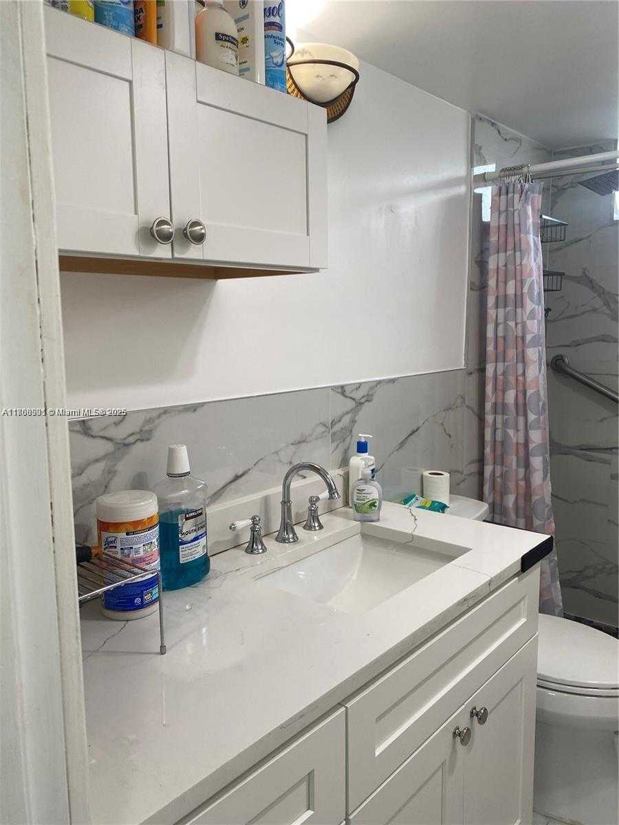 Small Image of 3030 MARCOS DR #T504, Aventura Number 22