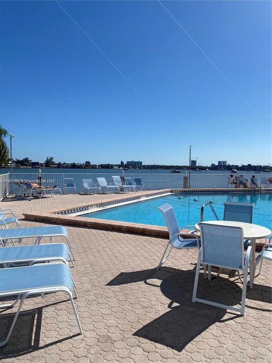 Small Image of 3030 MARCOS DR #T504, Aventura Number 24