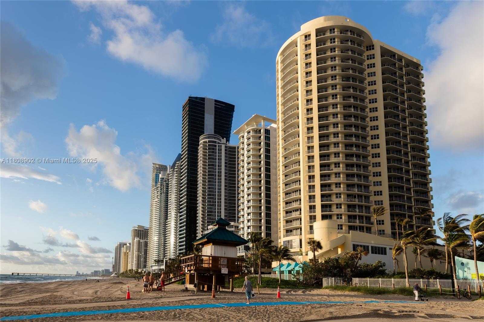 Small Image of 17375 COLLINS AVE #2207, Sunny Isles Beach Number 2