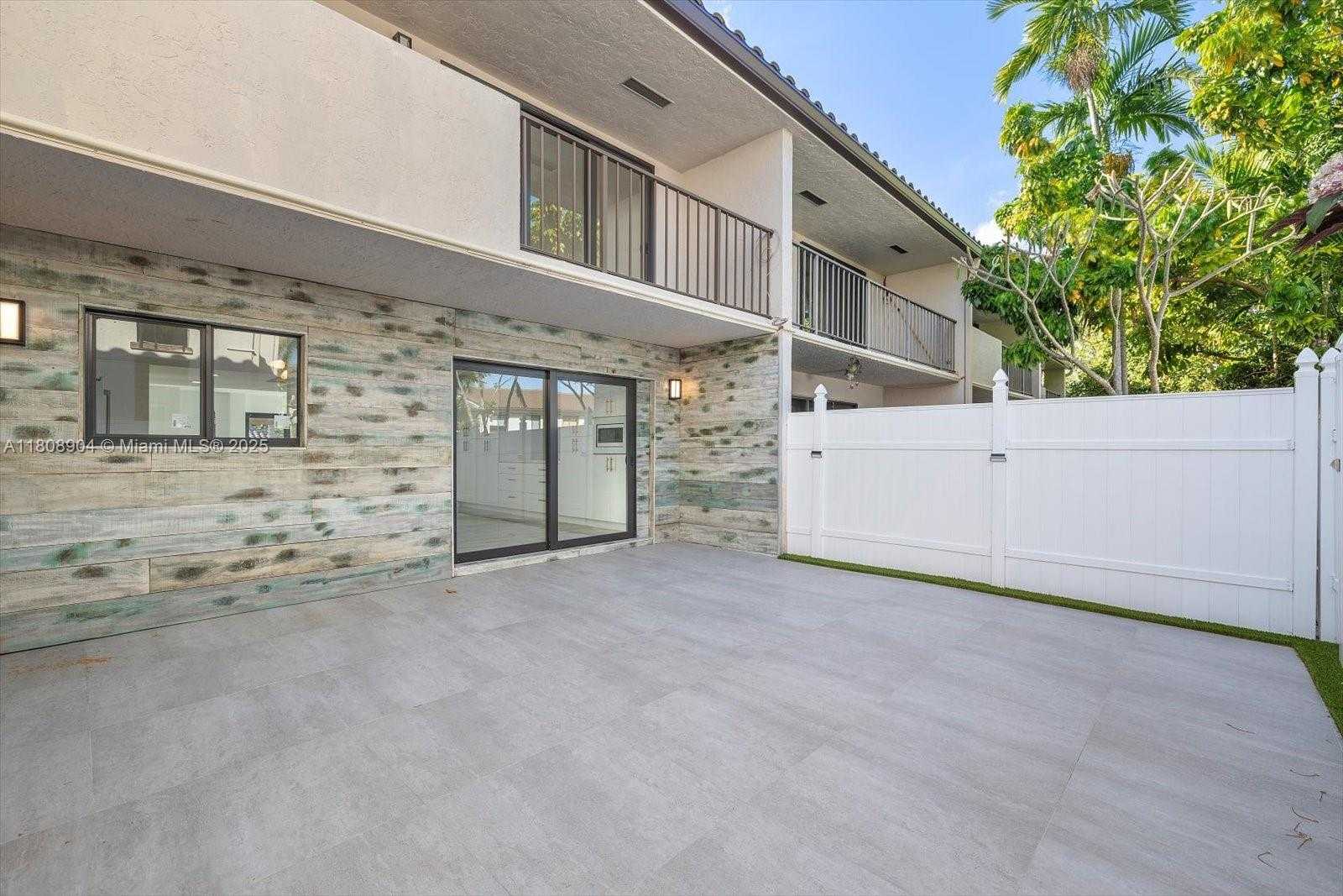 Small Image of 16449 NORTH EAST 26TH AVE #16, North Miami Beach Number 10