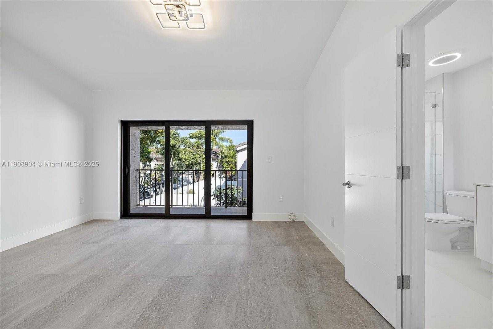 Small Image of 16449 NORTH EAST 26TH AVE #16, North Miami Beach Number 15