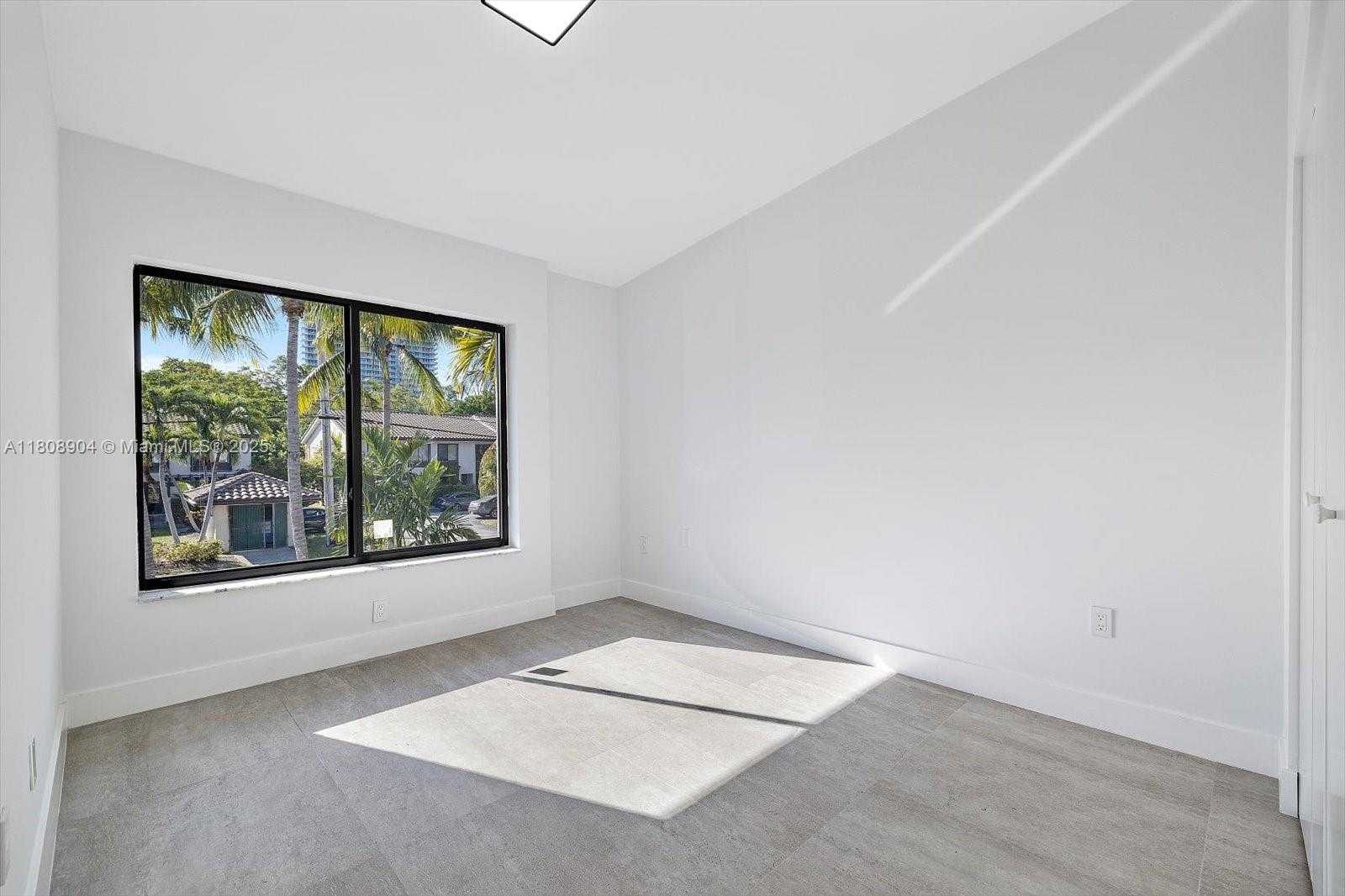 Small Image of 16449 NORTH EAST 26TH AVE #16, North Miami Beach Number 19