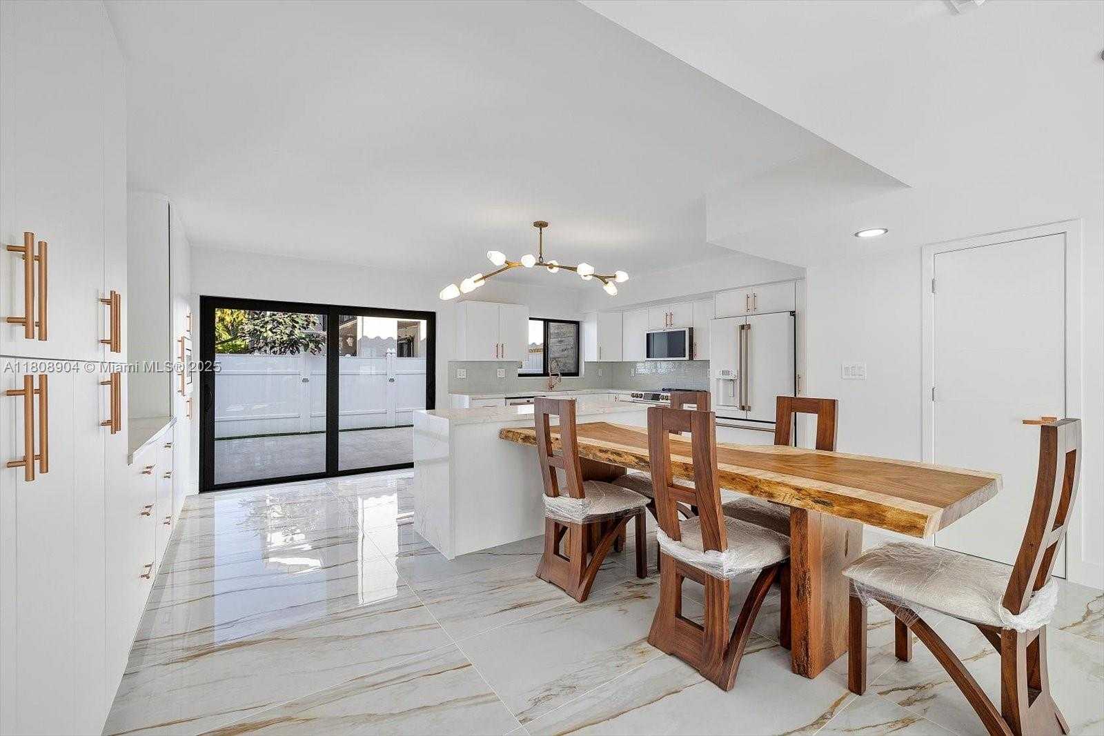 Small Image of 16449 NORTH EAST 26TH AVE #16, North Miami Beach Number 3