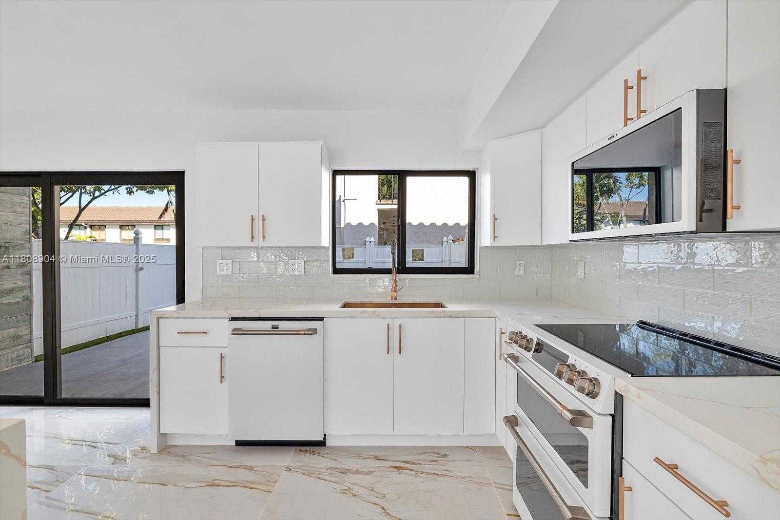 Small Image of 16449 NORTH EAST 26TH AVE #16, North Miami Beach Number 8