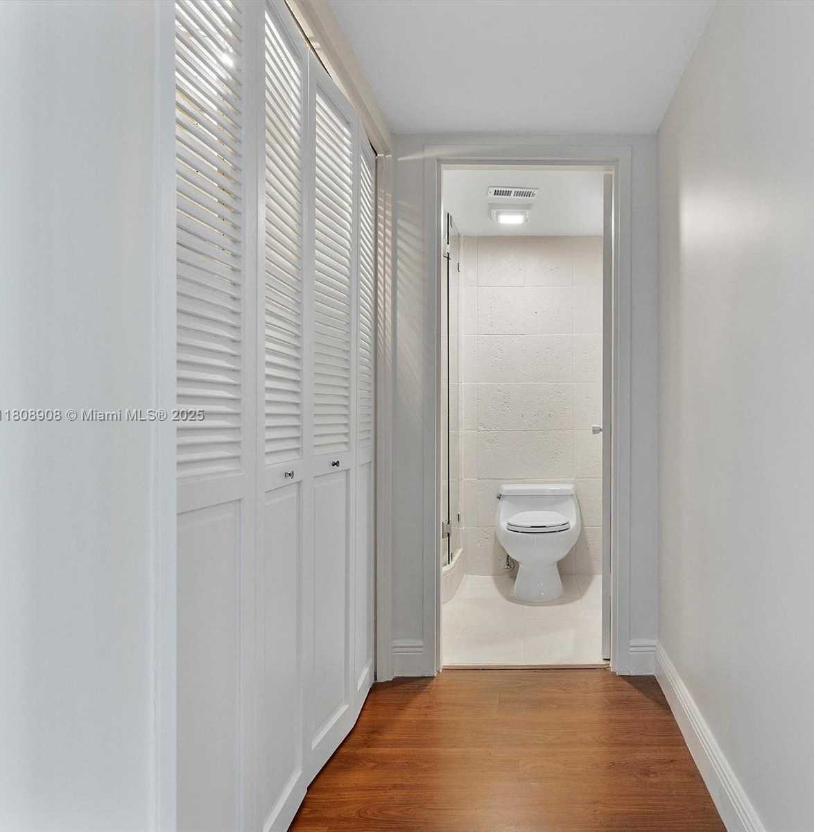Small Image of 900 BAY DR #716, Miami Beach Number 39