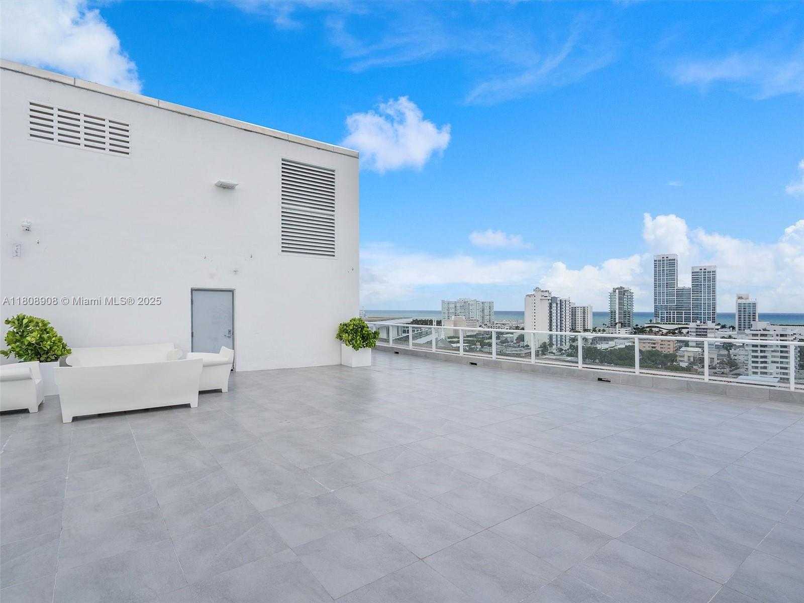 Small Image of 900 BAY DR #716, Miami Beach Number 5