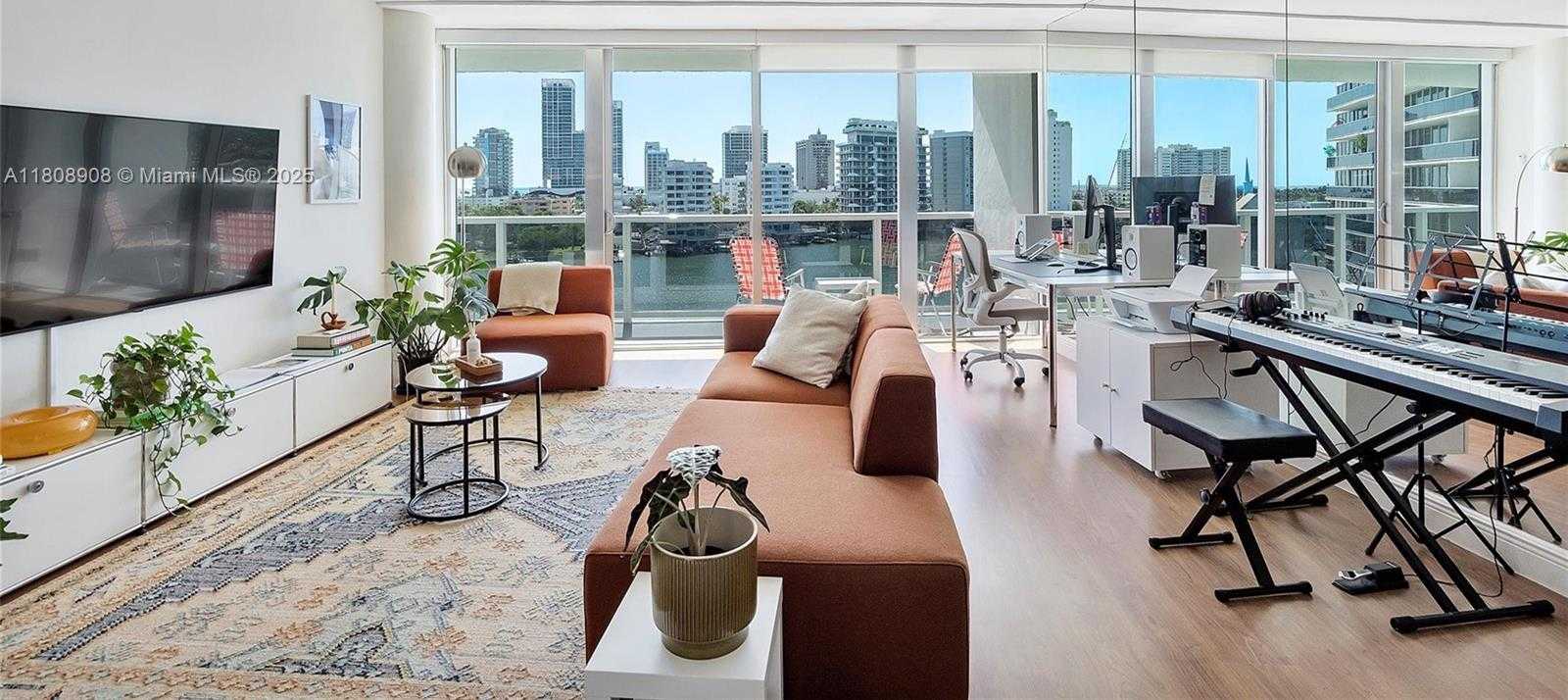 Small Image of 900 BAY DR #716, Miami Beach Number 52