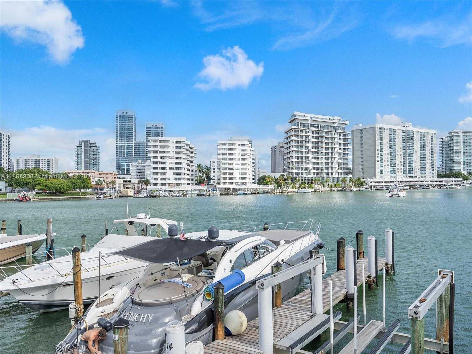 Small Image of 900 BAY DR #716, Miami Beach Number 6