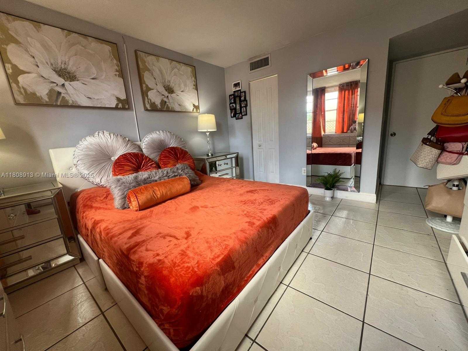 Small Image of 4550 NORTH WEST 79TH AVE #1D, Doral Number 11