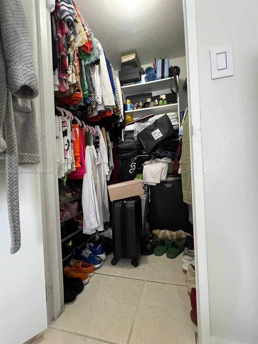 Small Image of 4550 NORTH WEST 79TH AVE #1D, Doral Number 13