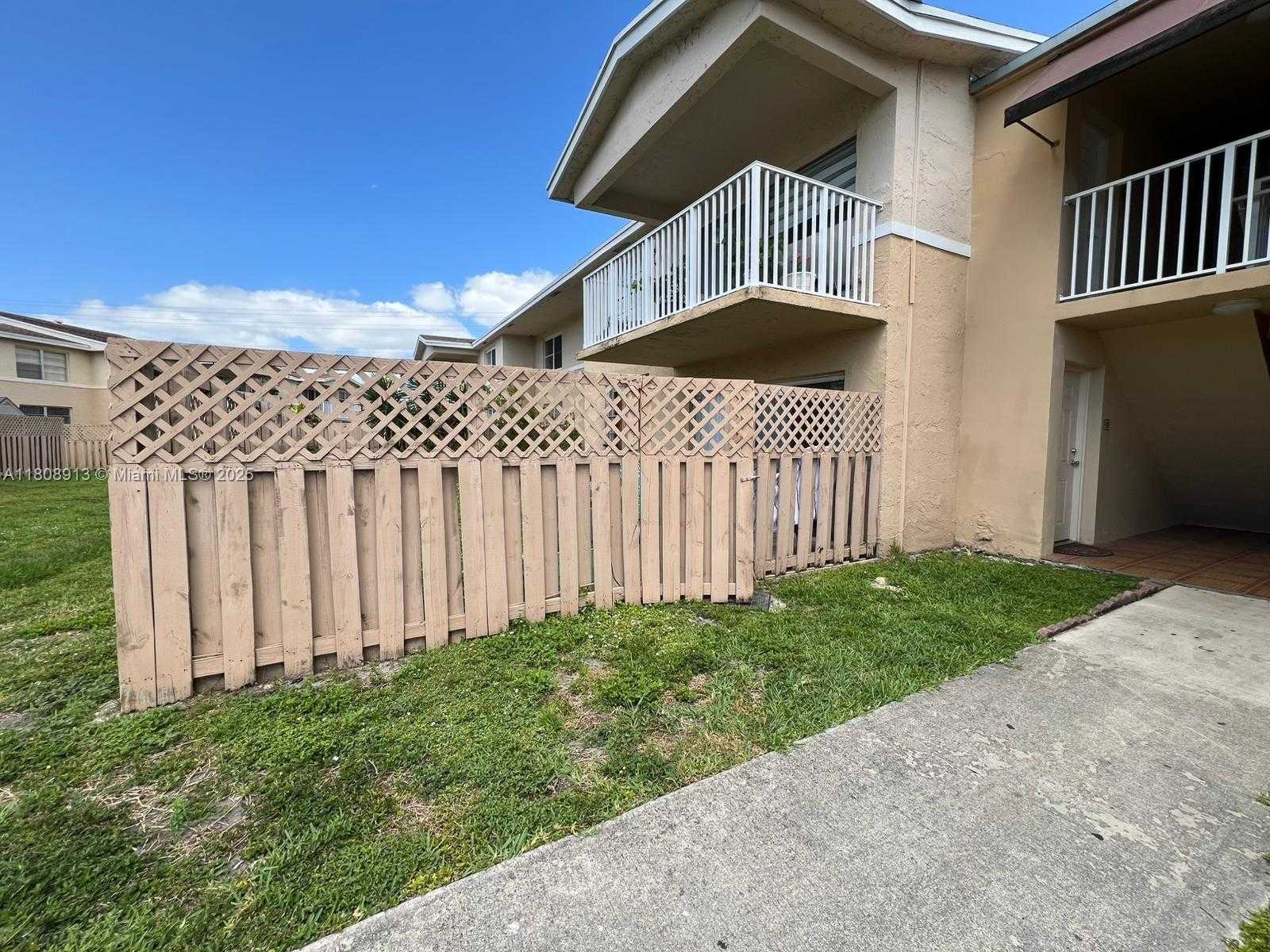 Small Image of 4550 NORTH WEST 79TH AVE #1D, Doral Number 26
