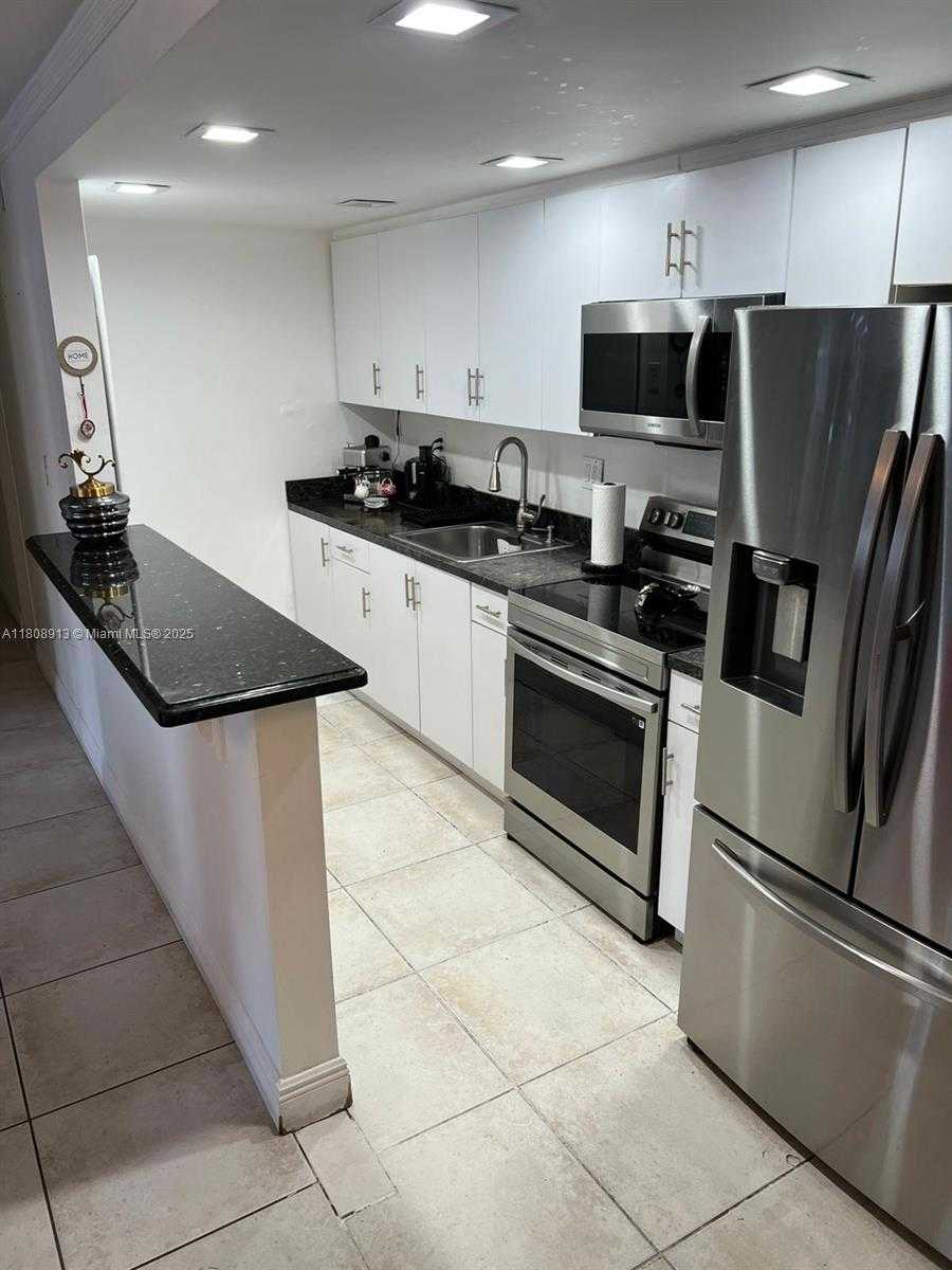 Small Image of 4550 NORTH WEST 79TH AVE #1D, Doral Number 4