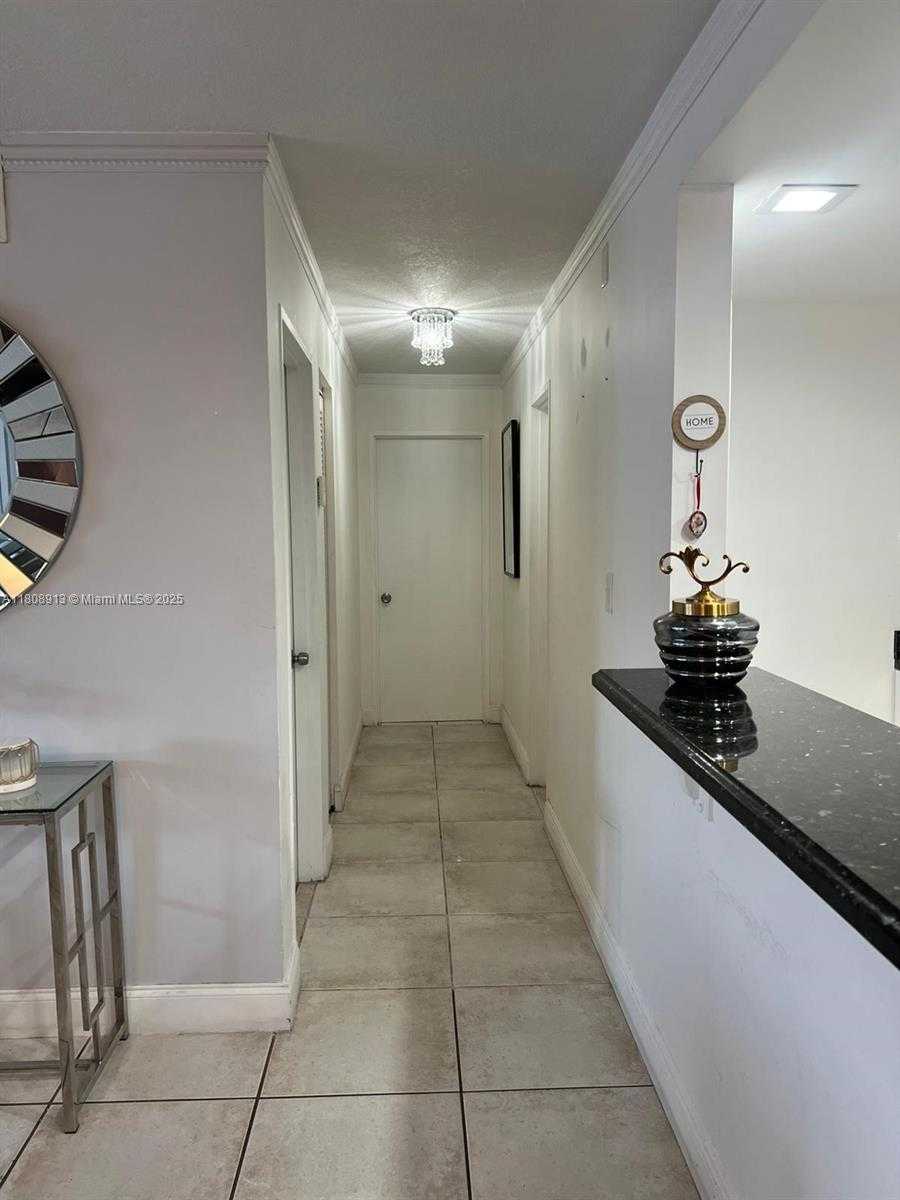 Small Image of 4550 NORTH WEST 79TH AVE #1D, Doral Number 6