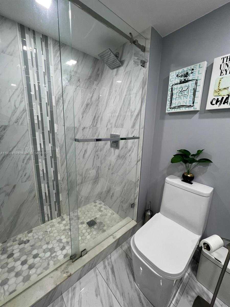 Small Image of 4550 NORTH WEST 79TH AVE #1D, Doral Number 7