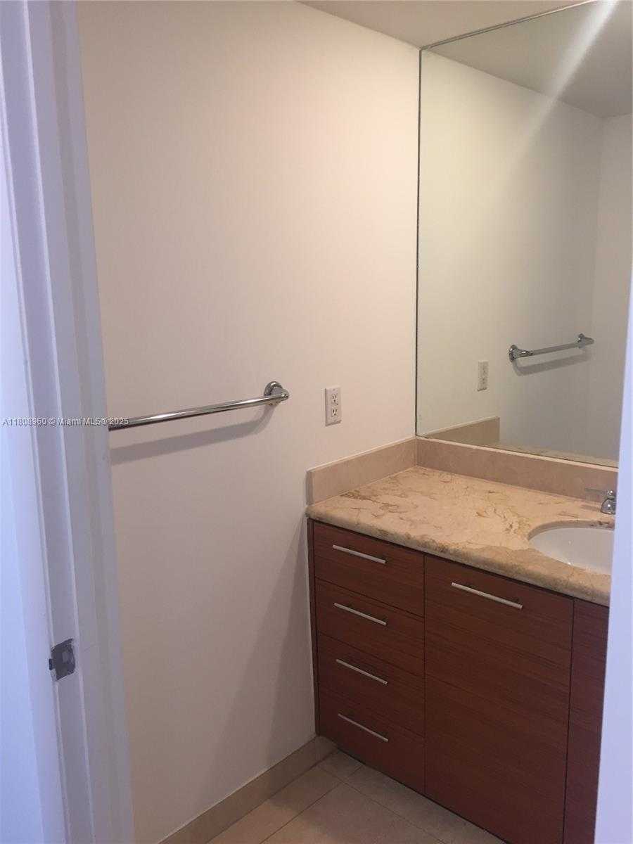 Small Image of 50 BISCAYNE BLVD #3303, Miami Number 14