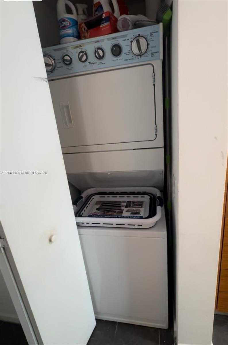 Small Image of 50 BISCAYNE BLVD #3303, Miami Number 15