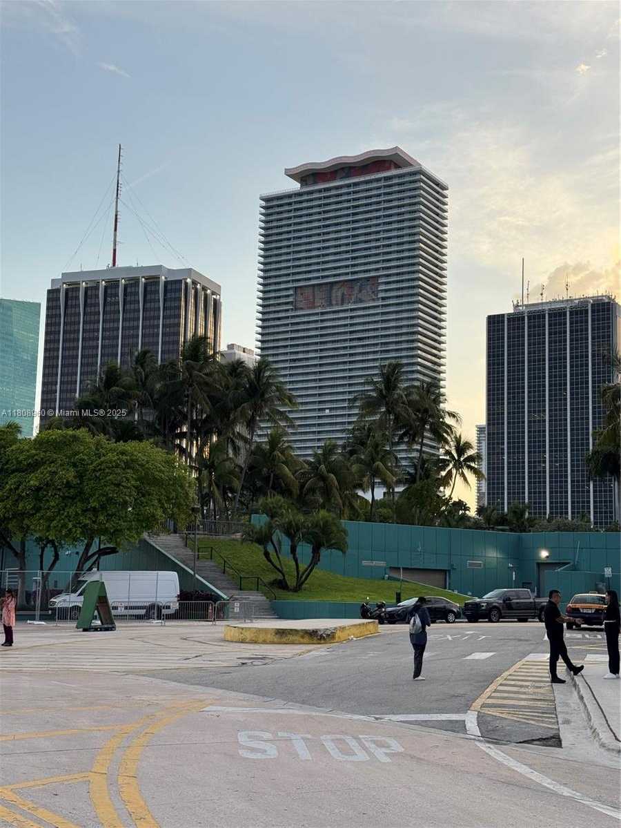 Small Image of 50 BISCAYNE BLVD #3303, Miami Number 18