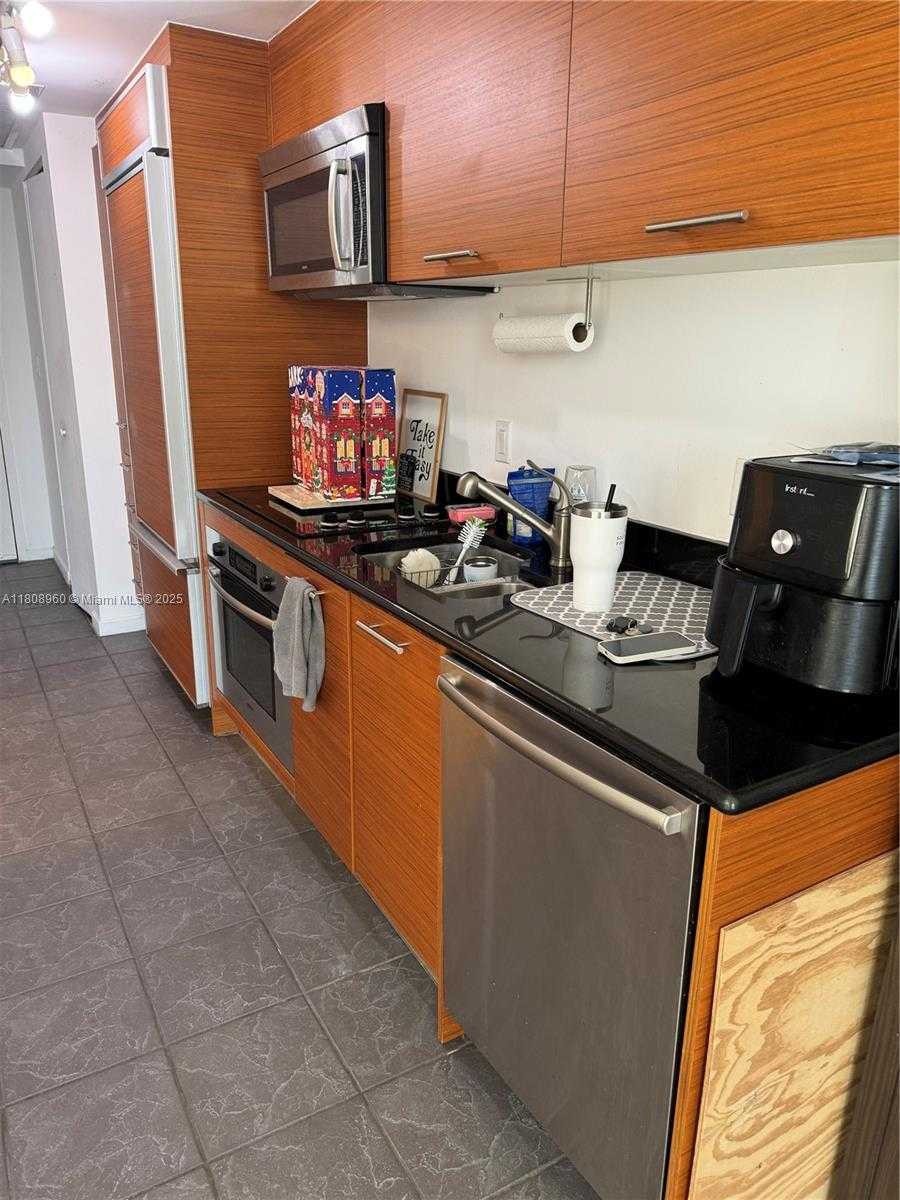 Small Image of 50 BISCAYNE BLVD #3303, Miami Number 6