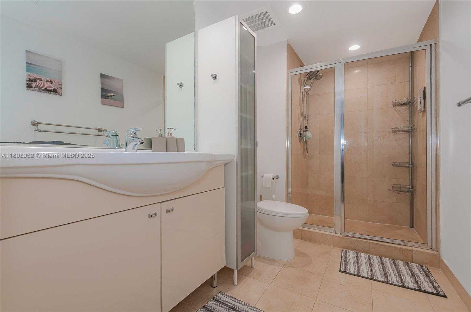 Small Image of 1830 SOUTH OCEAN DR #1605, Hallandale Beach Number 16