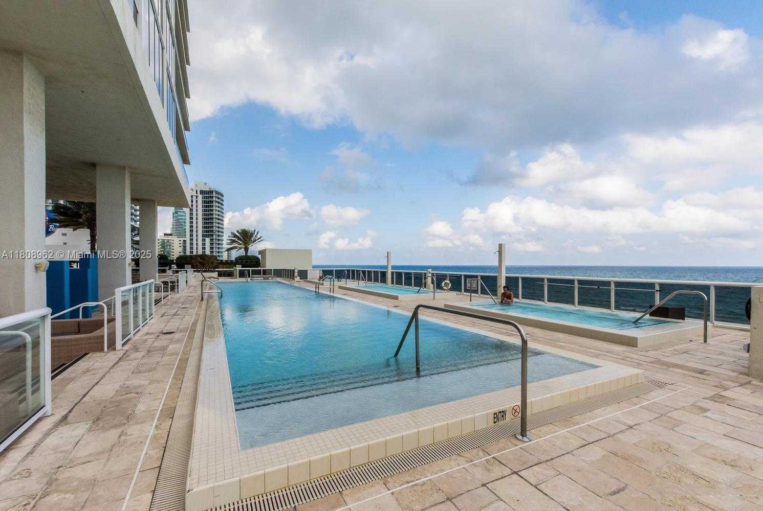 Small Image of 1830 SOUTH OCEAN DR #1605, Hallandale Beach Number 23