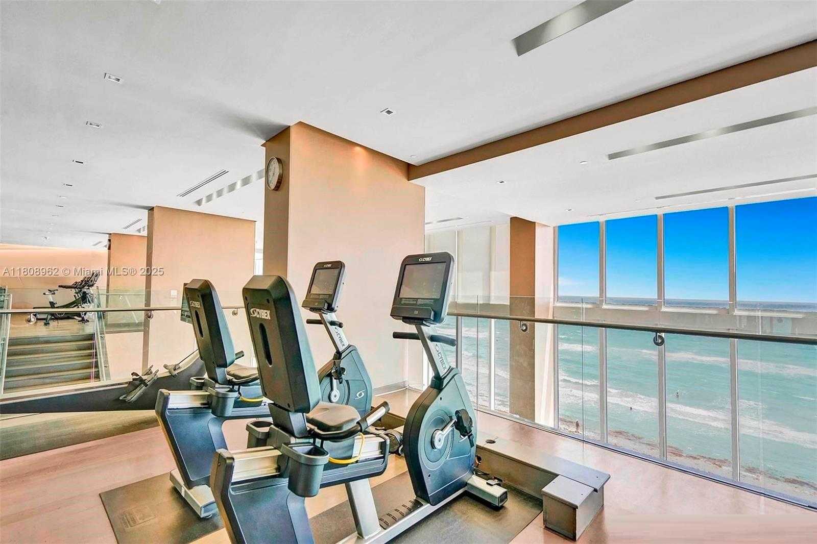 Small Image of 1830 SOUTH OCEAN DR #1605, Hallandale Beach Number 26