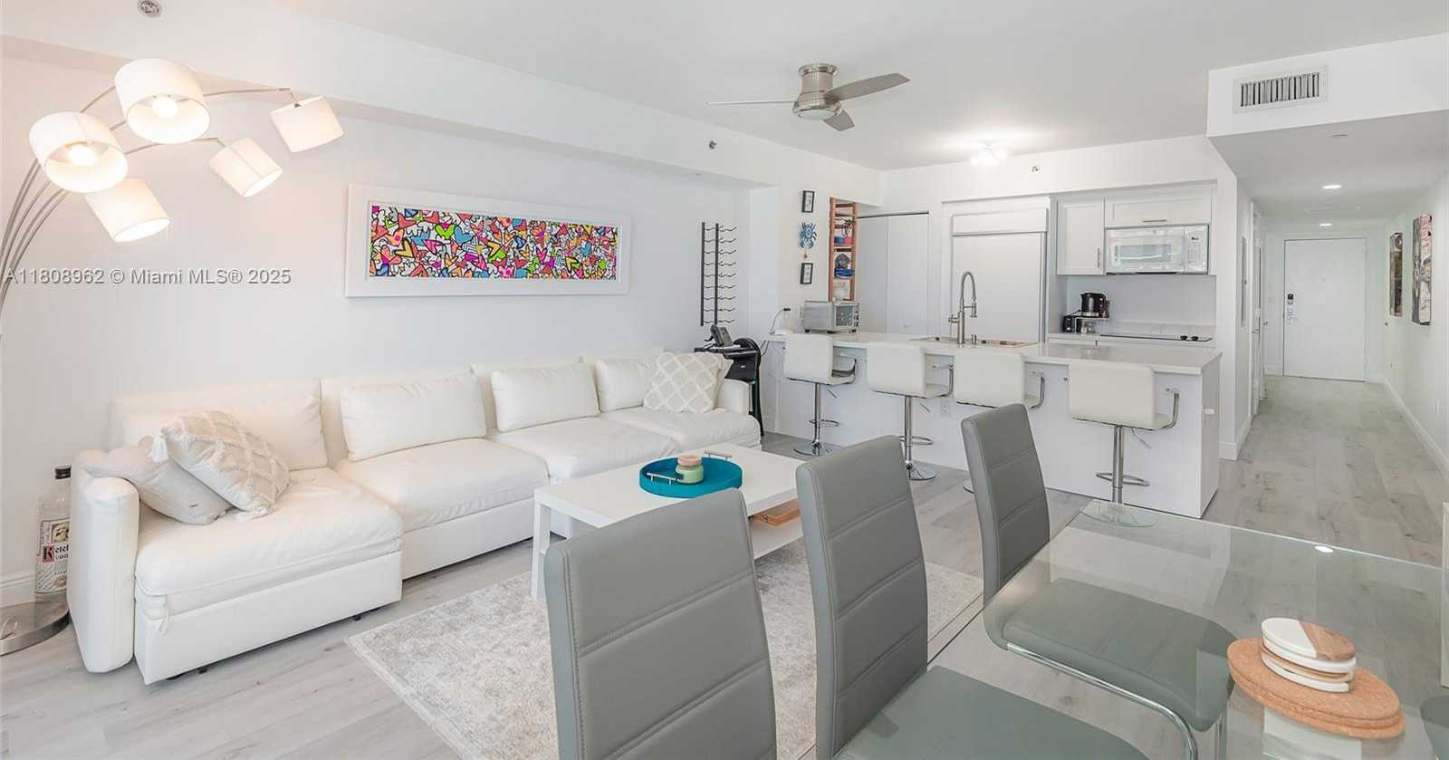 Small Image of 1830 SOUTH OCEAN DR #1605, Hallandale Beach Number 4