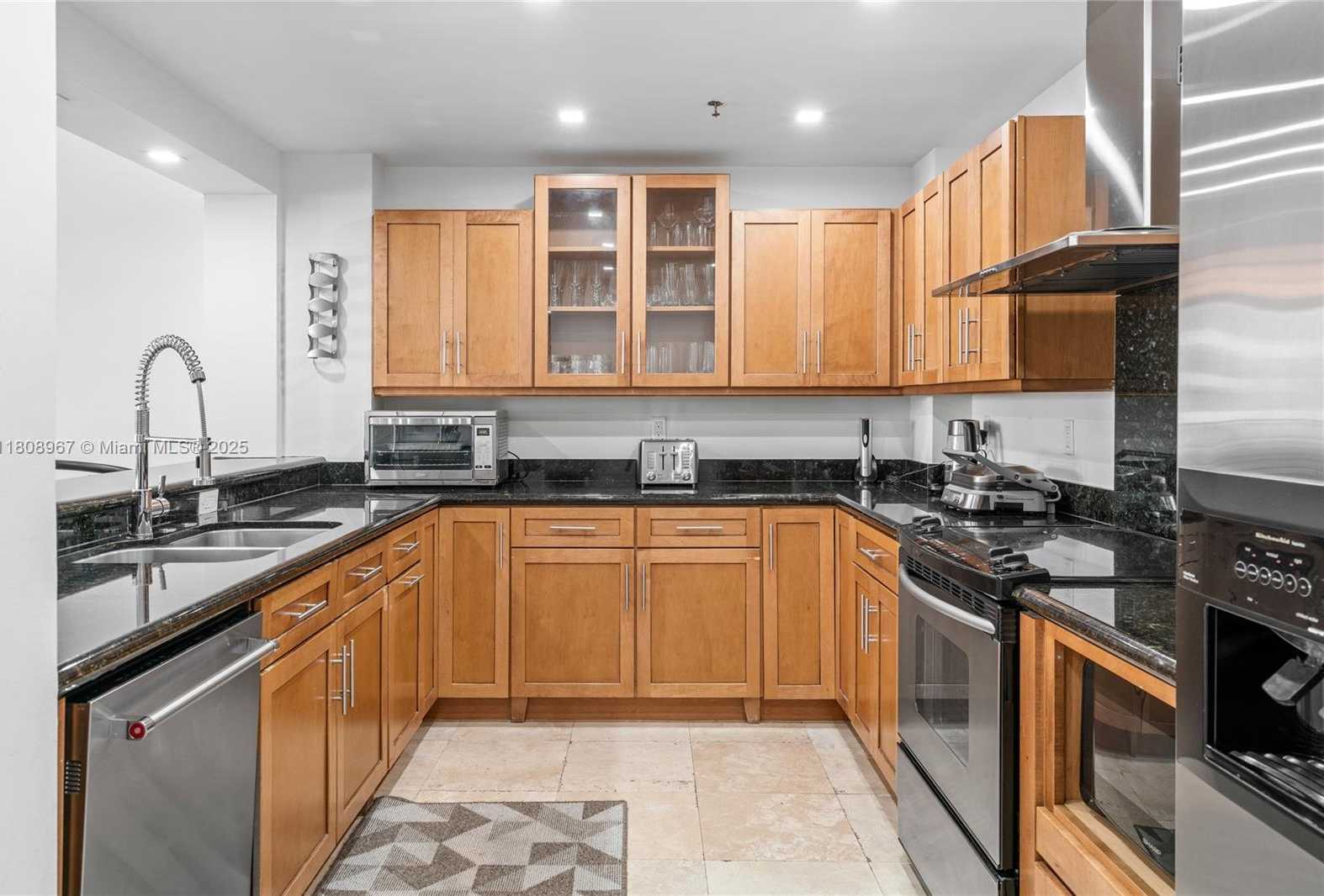 Small Image of 201 CRANDON BLVD #1030, Key Biscayne Number 11