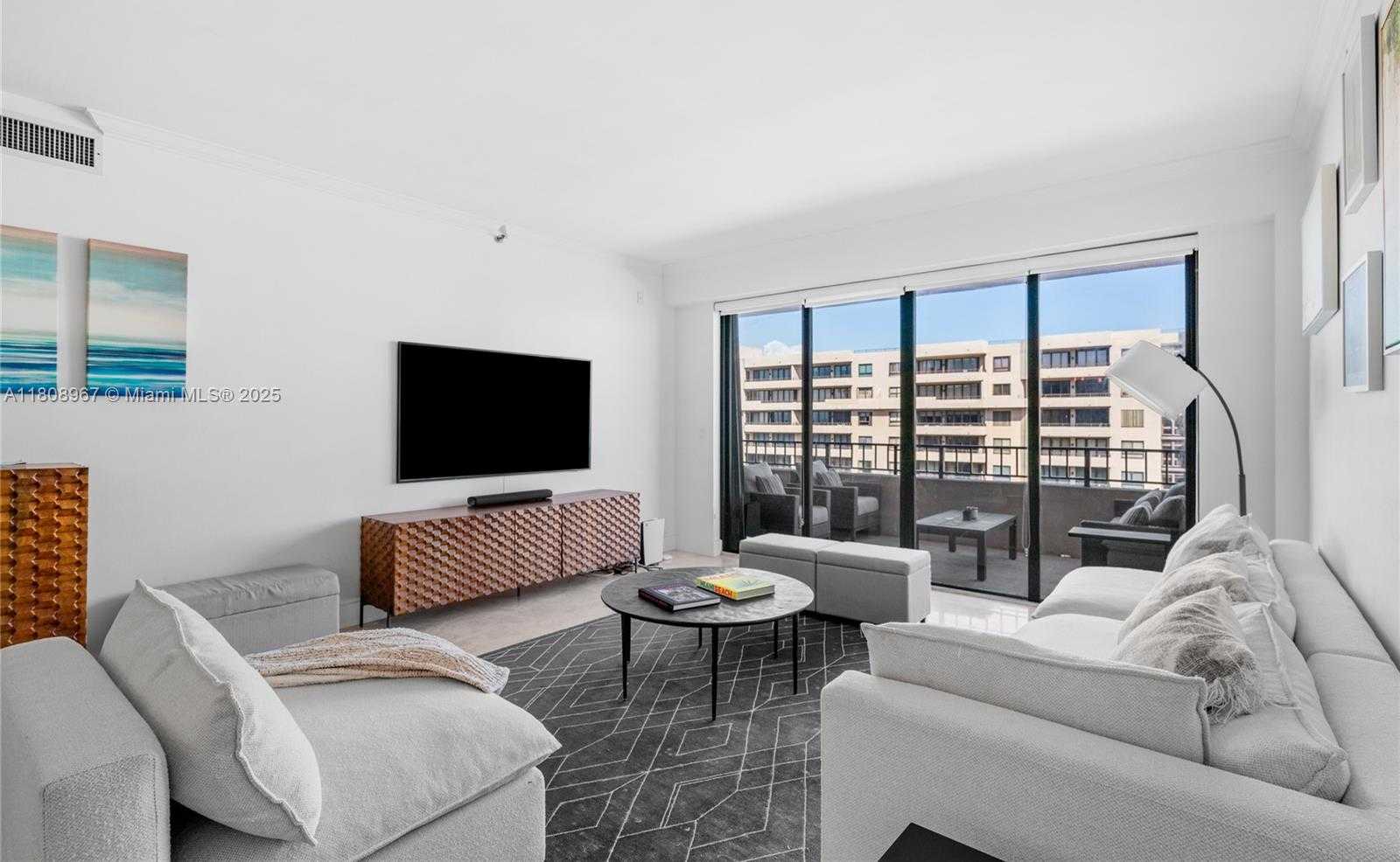 Small Image of 201 CRANDON BLVD #1030, Key Biscayne Number 17