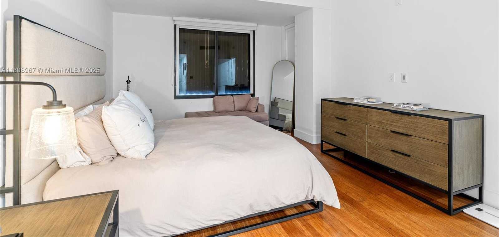 Small Image of 201 CRANDON BLVD #1030, Key Biscayne Number 21