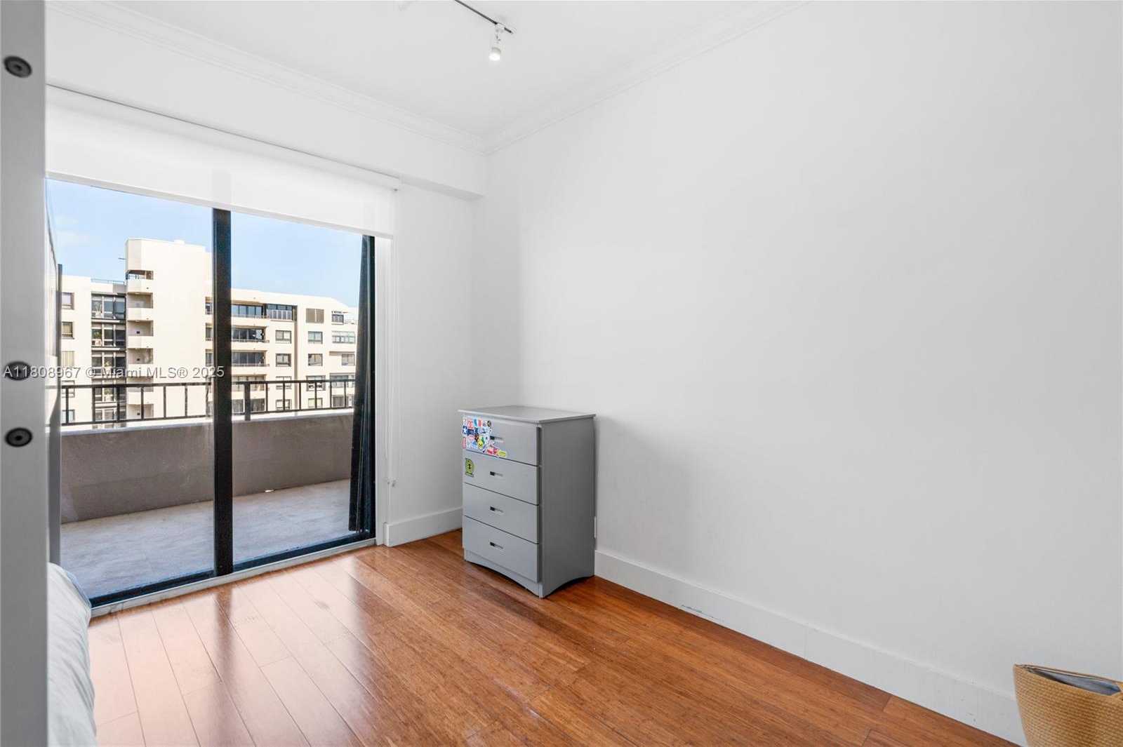 Small Image of 201 CRANDON BLVD #1030, Key Biscayne Number 23