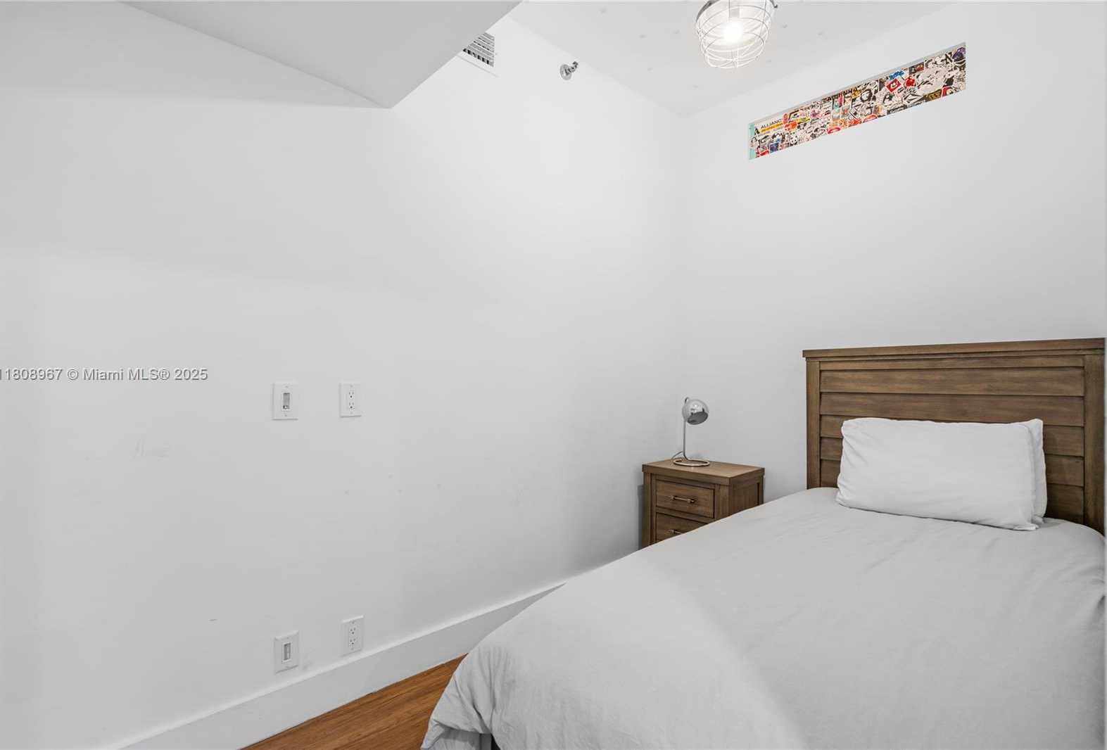 Small Image of 201 CRANDON BLVD #1030, Key Biscayne Number 28
