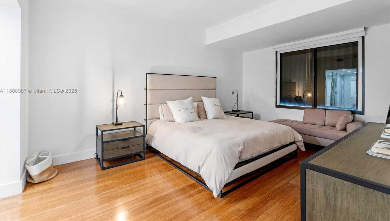 Small Image of 201 CRANDON BLVD #1030, Key Biscayne Number 35
