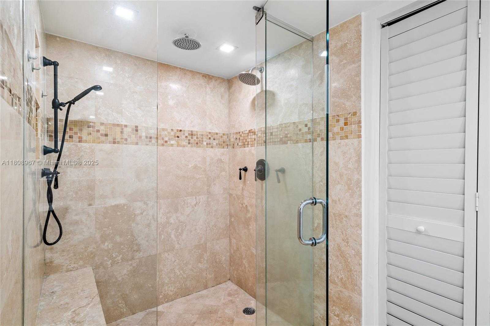 Small Image of 201 CRANDON BLVD #1030, Key Biscayne Number 38