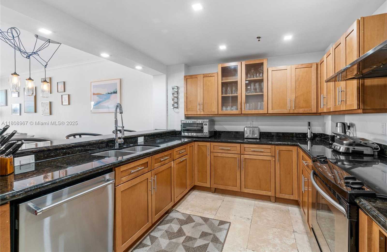 Small Image of 201 CRANDON BLVD #1030, Key Biscayne Number 6