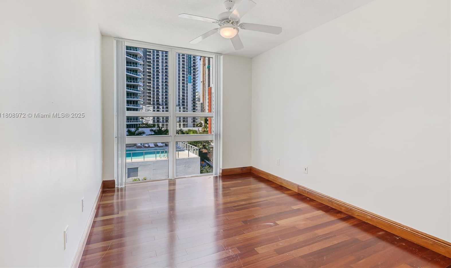 Small Image of 2000 NORTH BAYSHORE DR #621, Miami Number 28