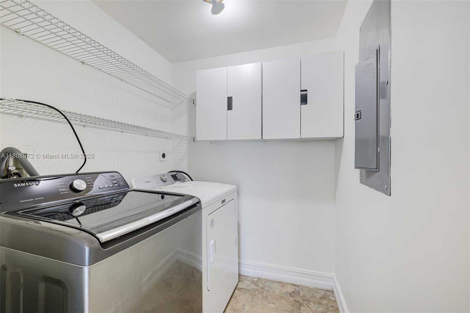 Small Image of 2000 NORTH BAYSHORE DR #621, Miami Number 35