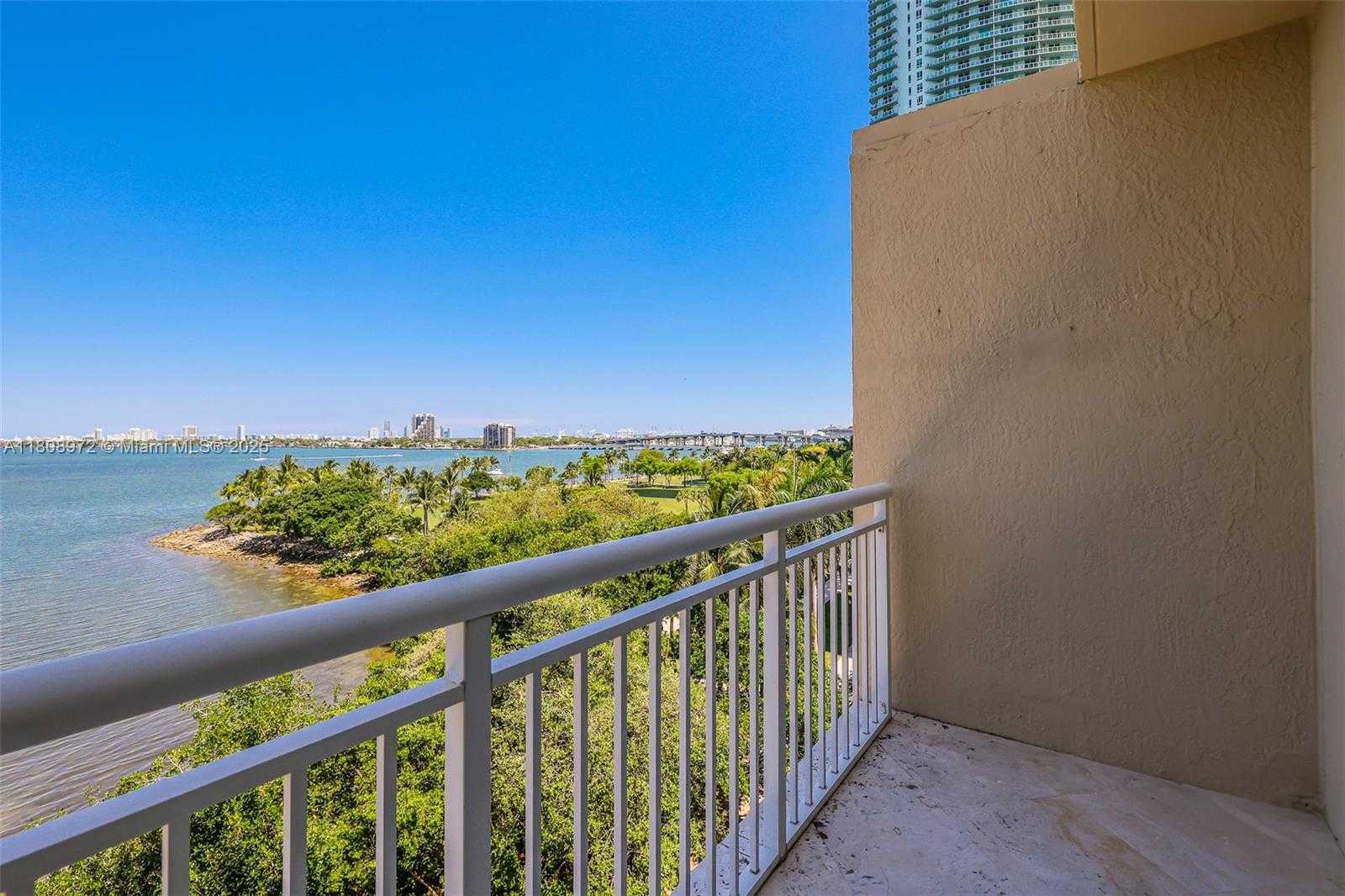 Small Image of 2000 NORTH BAYSHORE DR #621, Miami Number 39