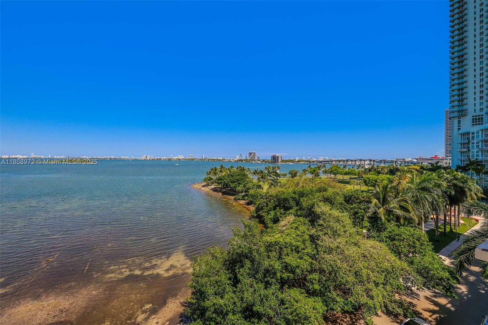 Small Image of 2000 NORTH BAYSHORE DR #621, Miami Number 48