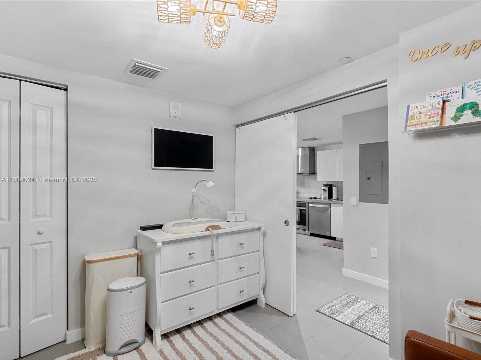 Small Image of 1600 NORTH EAST 1ST AVE #3311, Miami Number 25