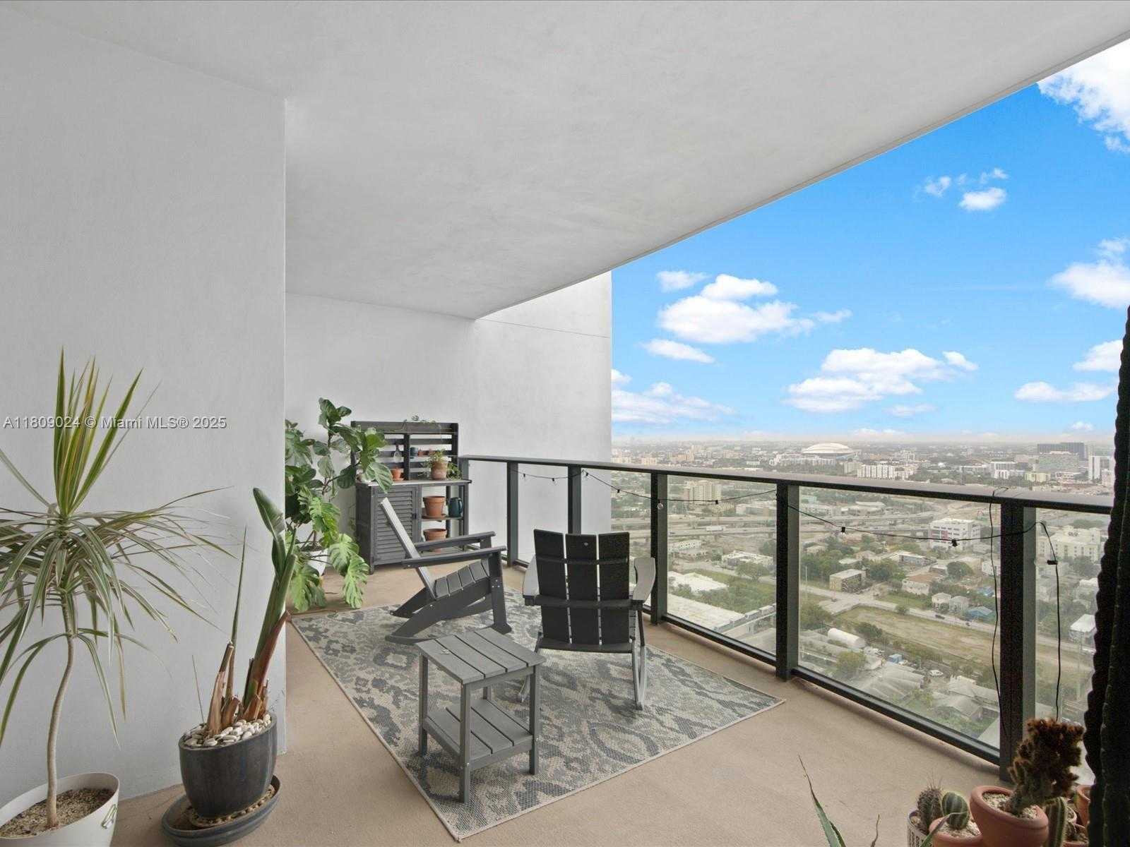 Small Image of 1600 NORTH EAST 1ST AVE #3311, Miami Number 27