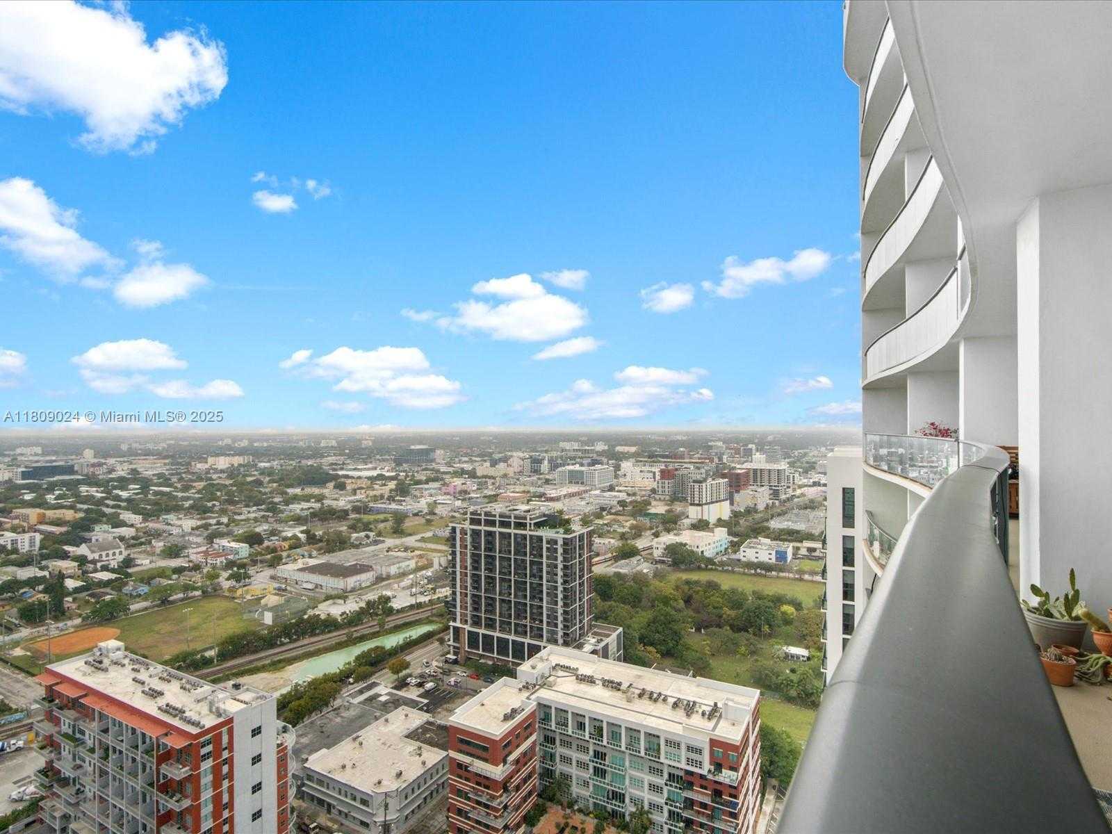Small Image of 1600 NORTH EAST 1ST AVE #3311, Miami Number 34
