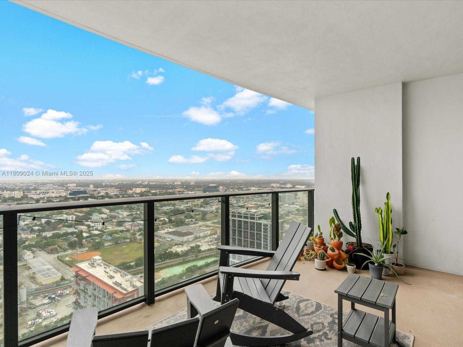 Small Image of 1600 NORTH EAST 1ST AVE #3311, Miami Number 35