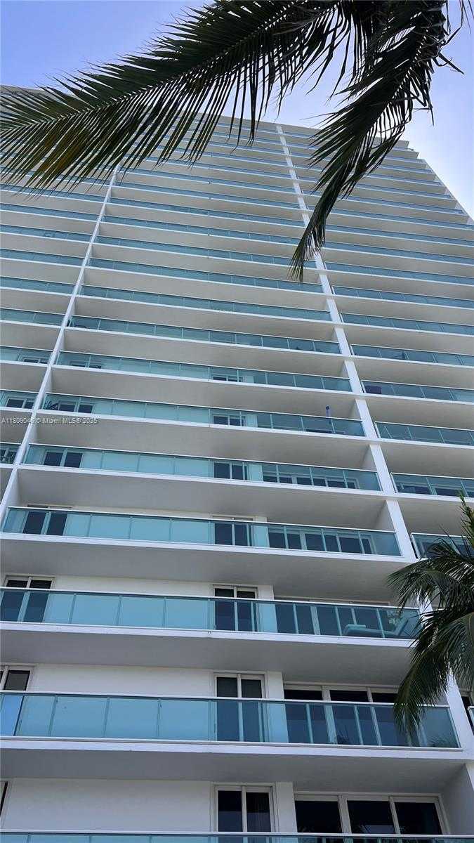 Small Image of 100 BAYVIEW DR #1919, Sunny Isles Beach Number 18