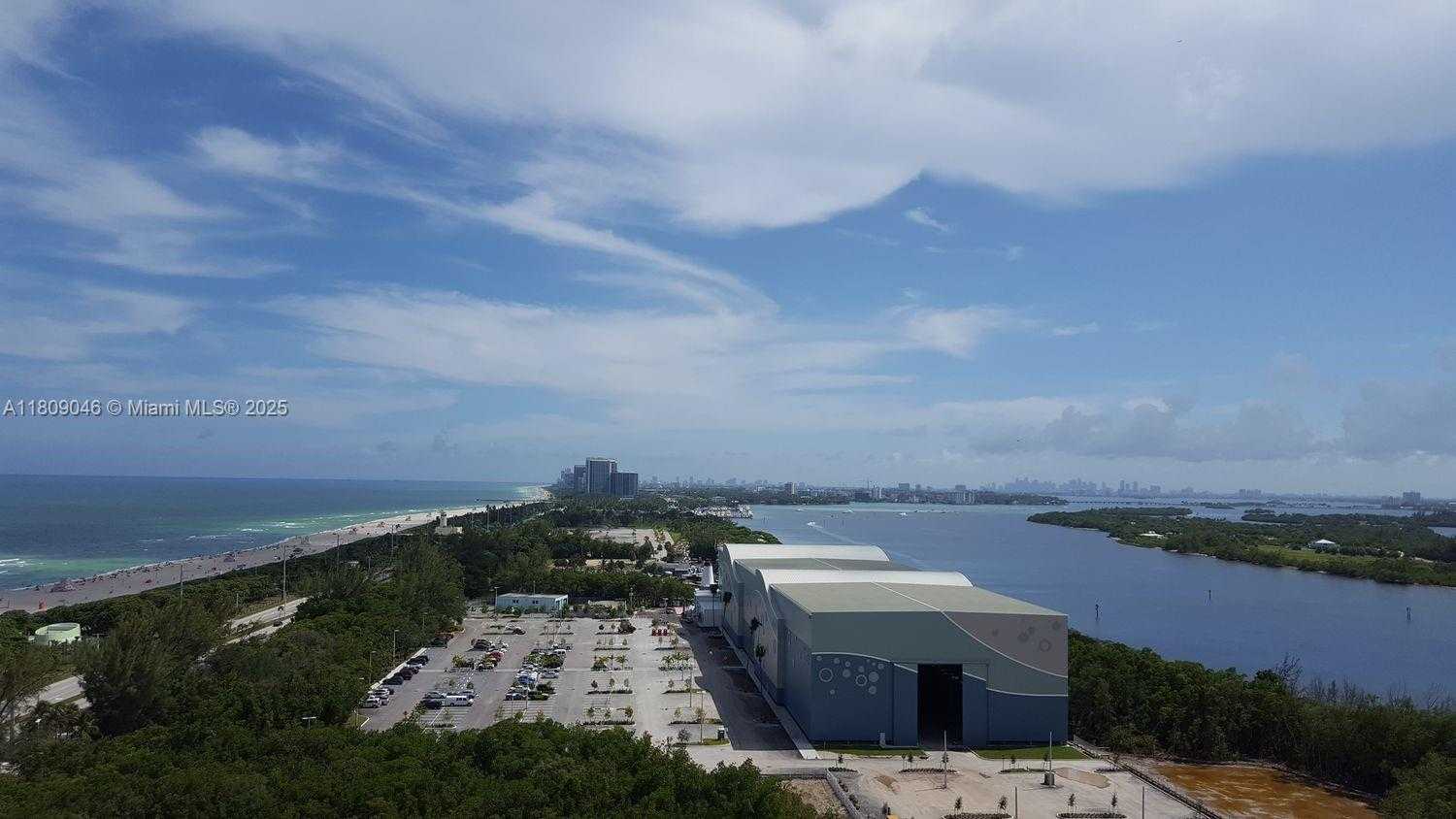 Small Image of 100 BAYVIEW DR #1919, Sunny Isles Beach Number 2